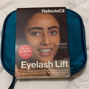 RefectoCil Eyelash Lift Kit with Teal Case